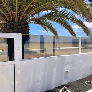 Apartamento Sea Front Frente Al Mar, Playa Honda (Lanzarote)